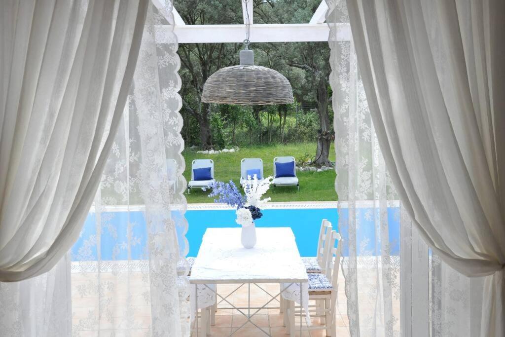 Villa Erietta Near Lefkas Center Apolpaina Extérieur photo